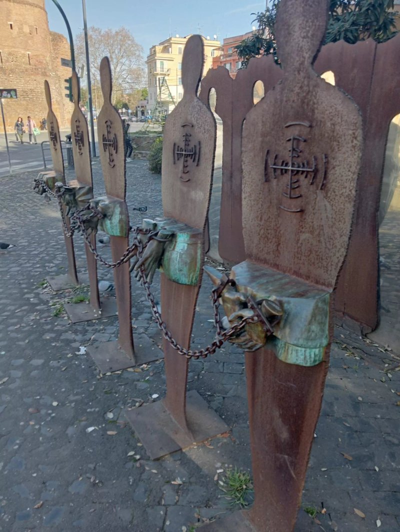 Monumento Alle Vittime Del Fascismo E Del Razzismo