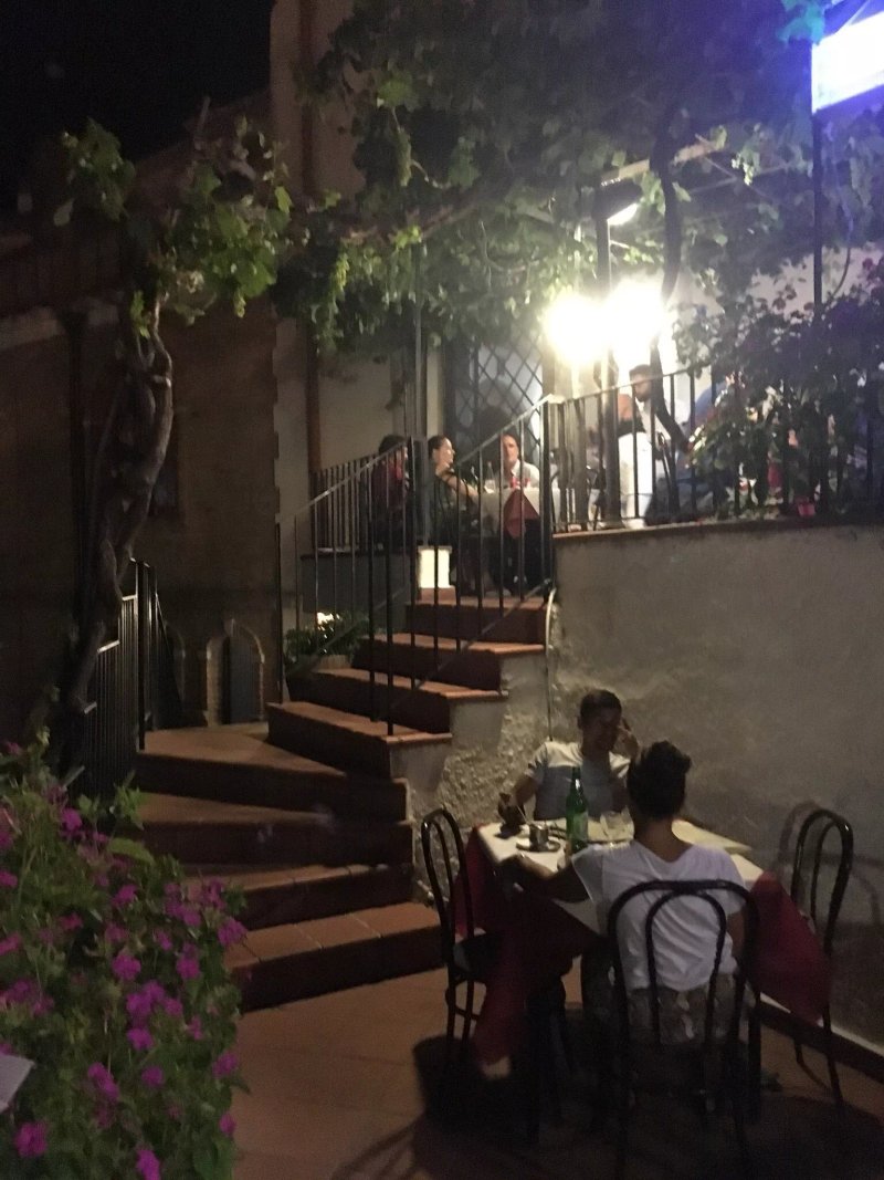 La Villa Pizzeria Trattoria