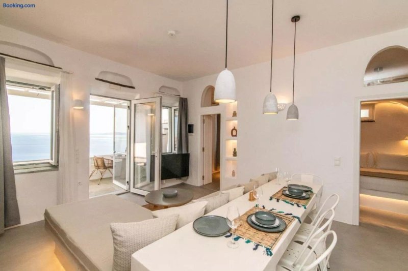 Guesthouse next to the Kardiani of Tinos