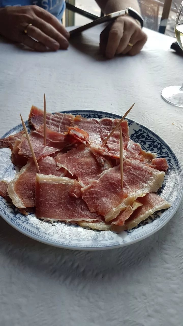 Taberna De Larim
