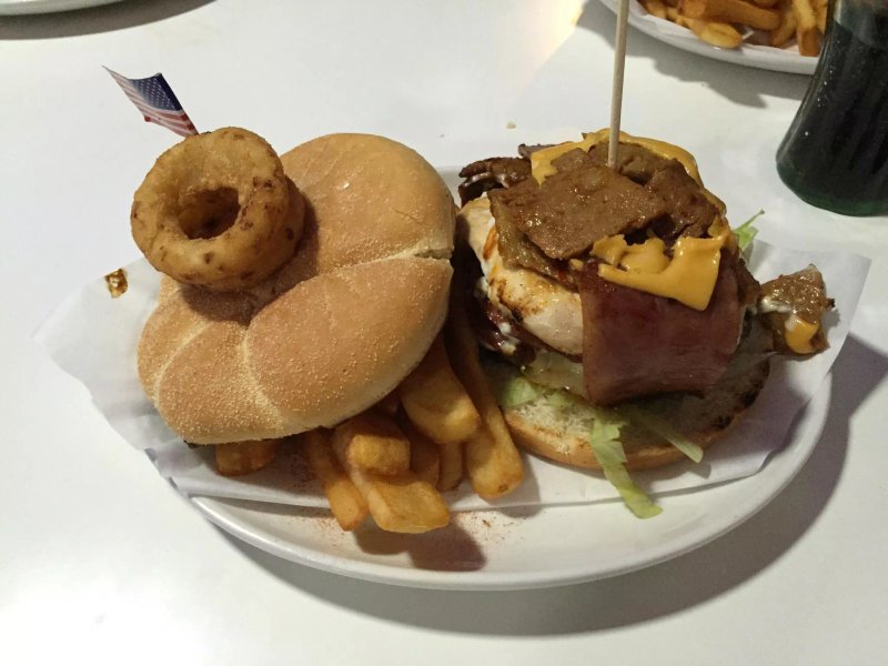 50'S Grill & Diner / Tucos