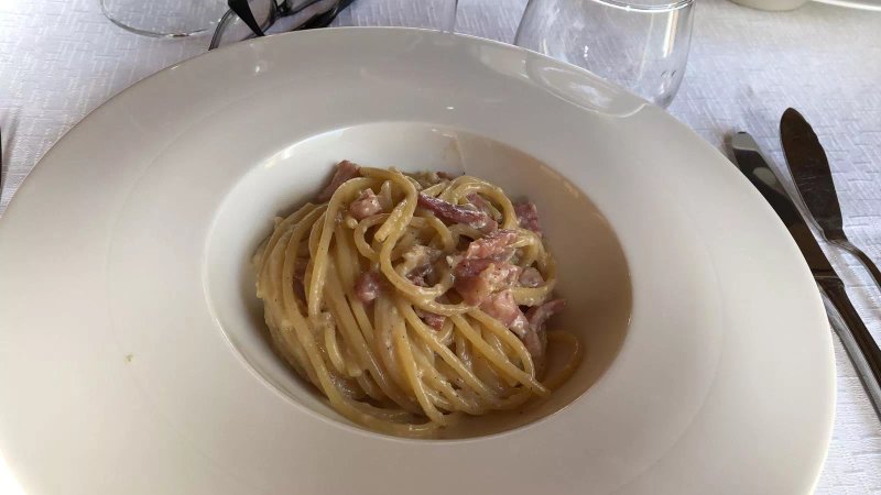 ME Restaurant
