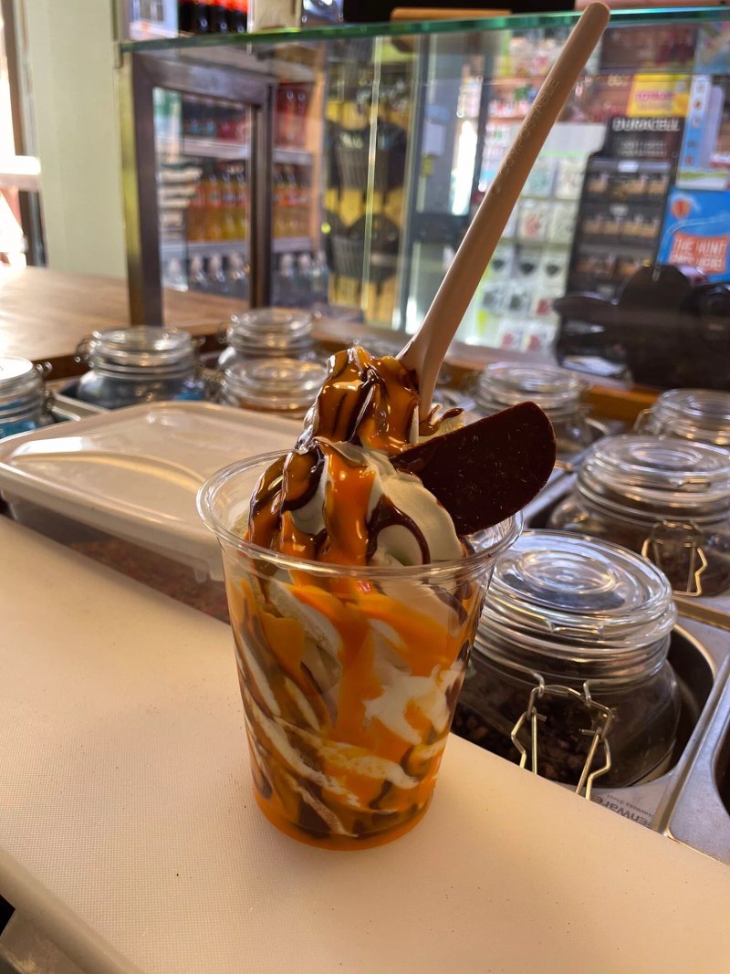 Deelish Ice Cream Parlour