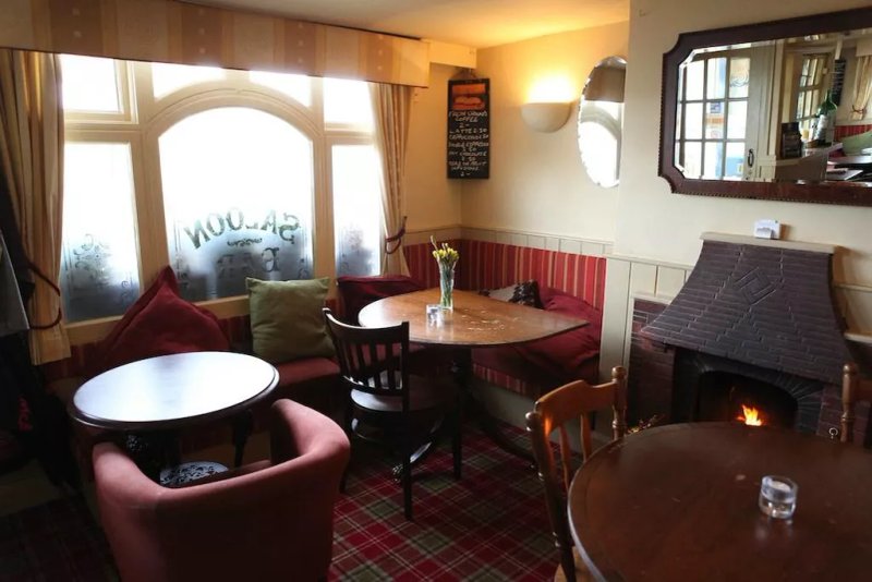 The Rose and Crown
