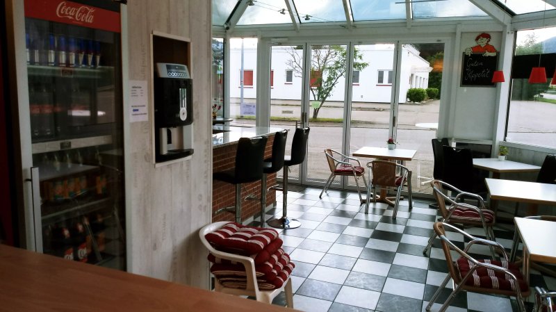 Theas Imbiss im Glashaus