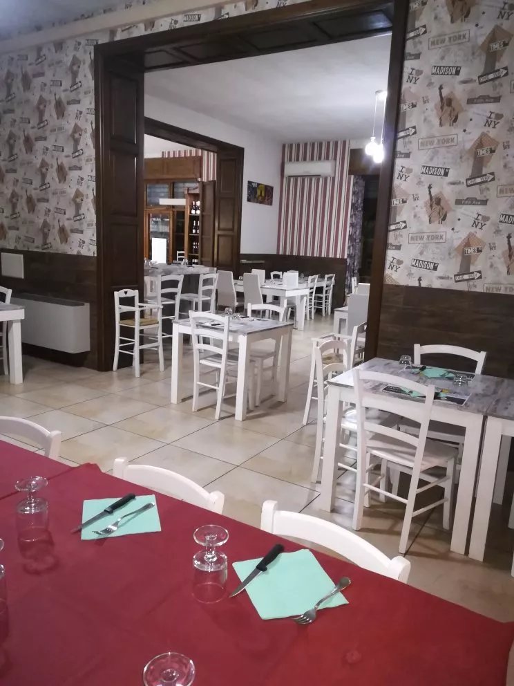 Ristorante Pizzeria White Stone
