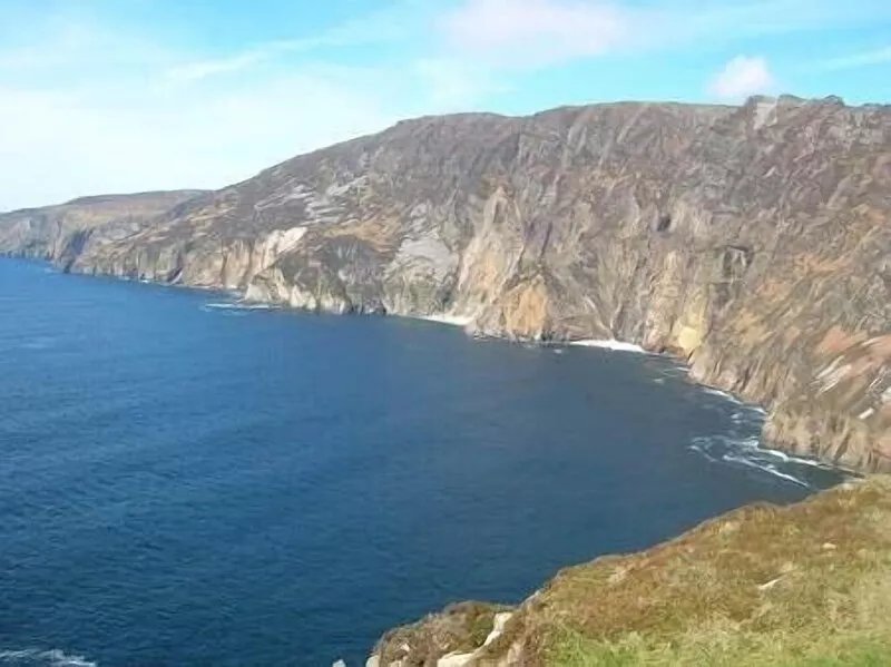 The Little Irish Cottage on the Wild Atlantic Way - experience the real Ireland.