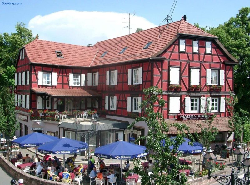 A la Maison Rouge Hotel & Restaurant