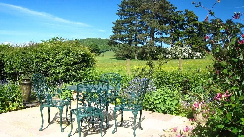 Characterful Apartment With Stunning Countryside Views
