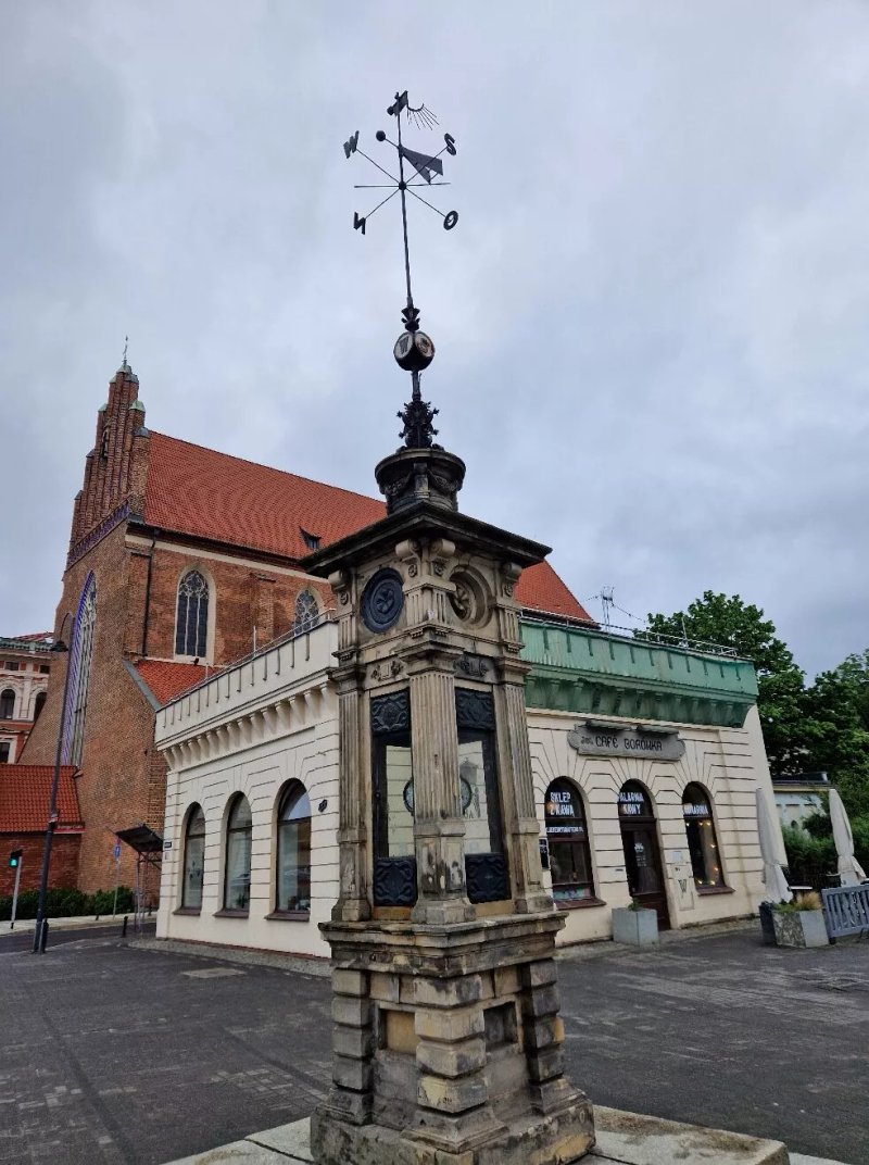 Rose Of The Winds Monument