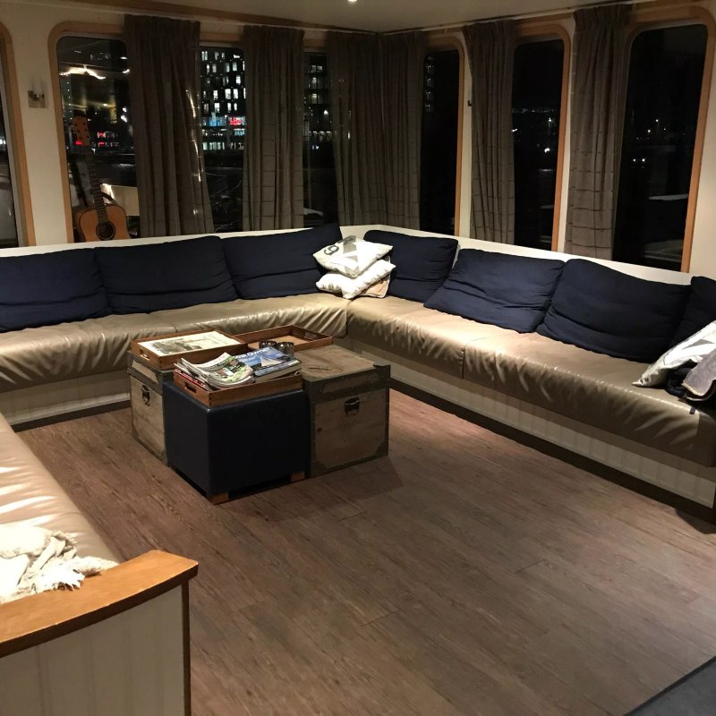 Hotelboat Iris