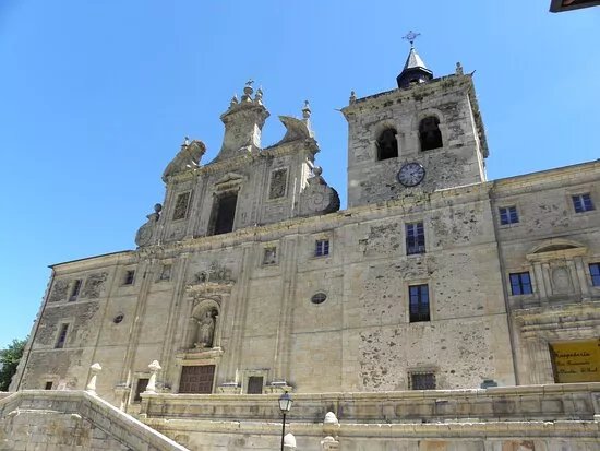 Iglesia De San Nicolas El Real