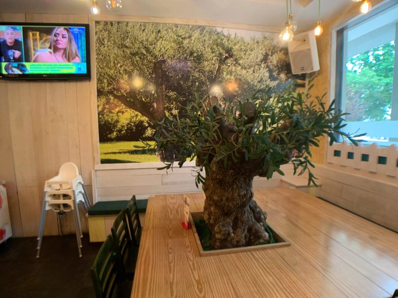 El Jardin Gastro Pub
