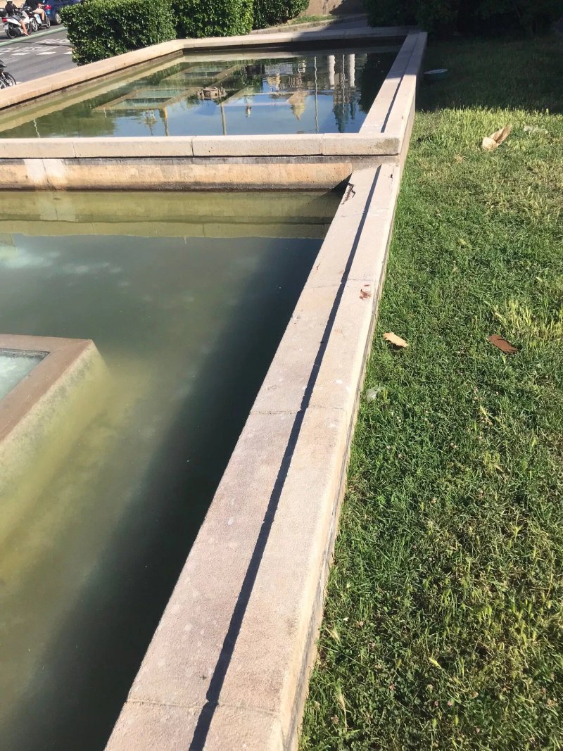 Water Fountains Walkway