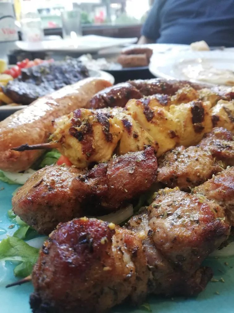 Raki mezedopoleion