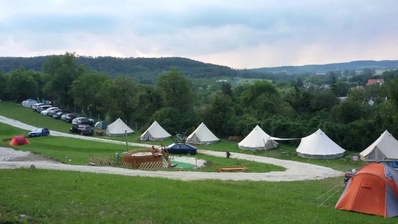 Glamp-Inn