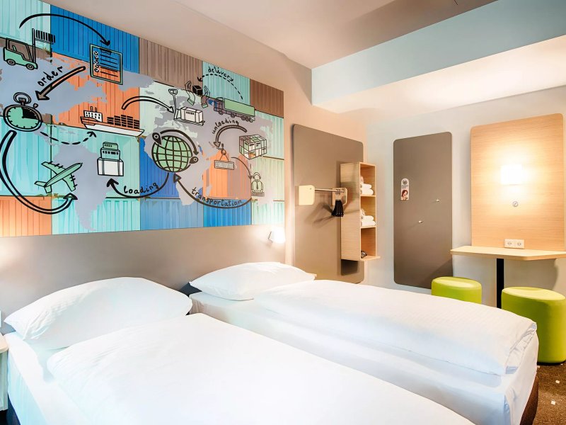 B&b Hotel Stuttgart-neckarhafen