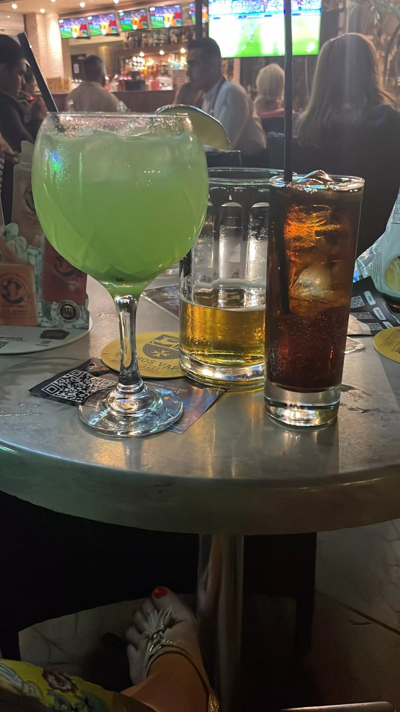 Memories Cocktails and Sports Bar