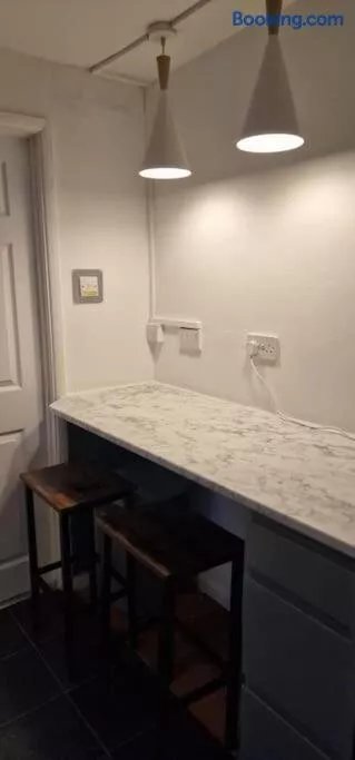 Practical Living Home- Perfect for Contractors, Families and Groups