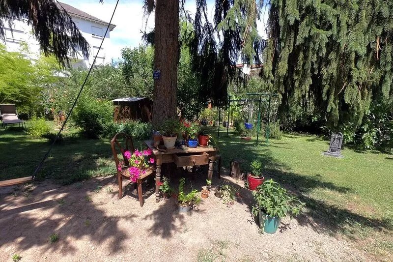 Bright and comfortable apartment near the historic center