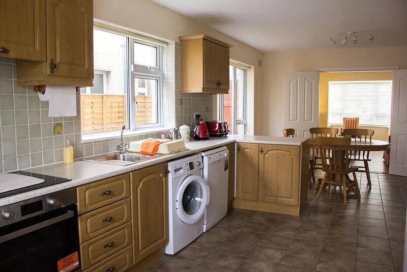 3 Bedroom  Bungalow,  close to all local amenities.