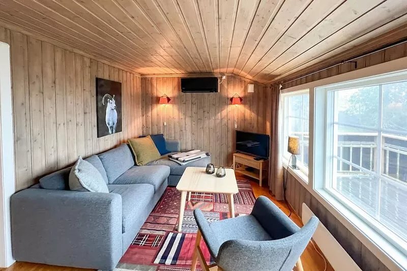 Nice home in Sjusjøen with house a mountain view