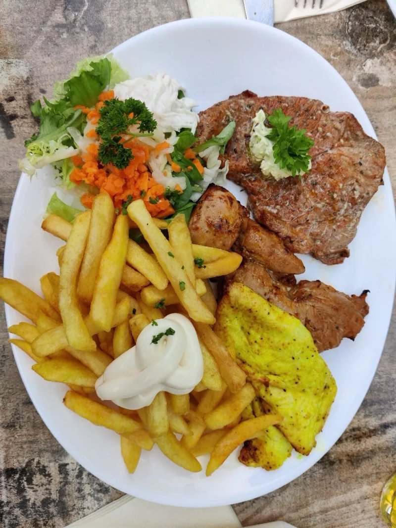 Debbelers Hofcafe Und Grill