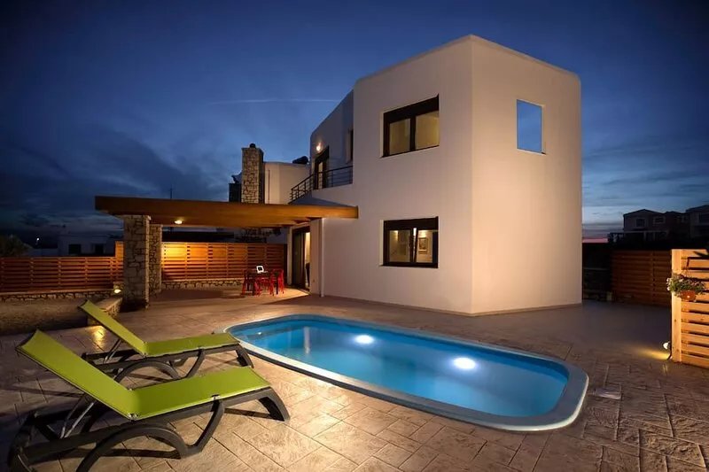 DIAS Luxury  Beach Villa with big Private Pool and private access to the beach