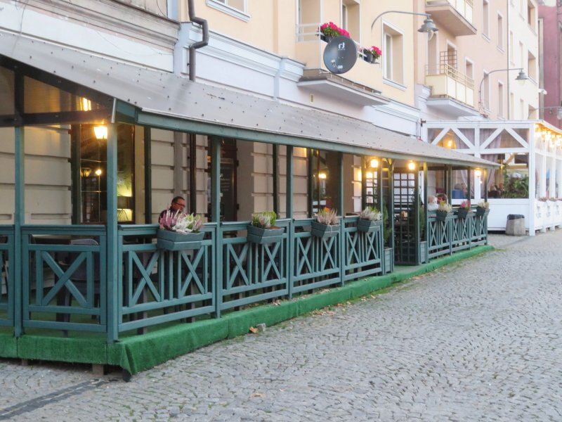 Baccara Cafe
