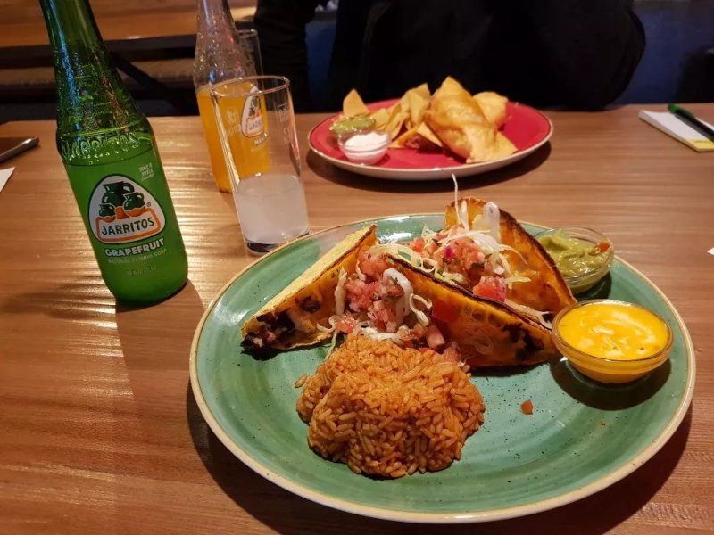 Salud Mexican Restaurant & Bar