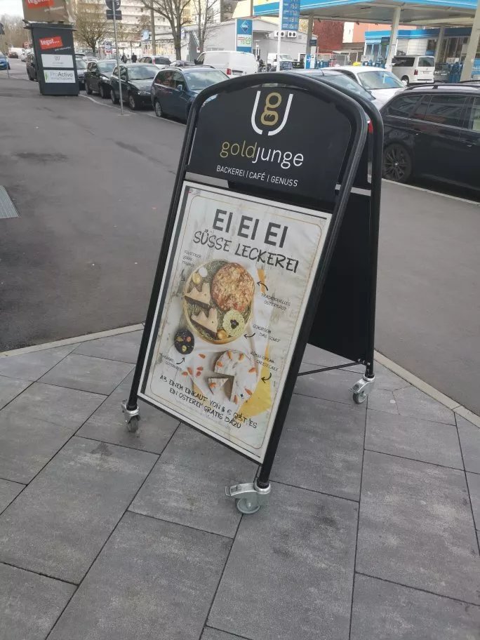 Goldjunge Backerei
