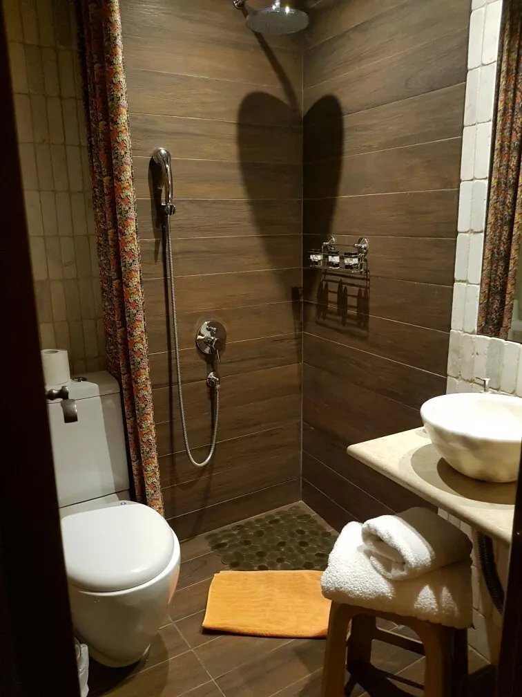 Polys Guesthouse