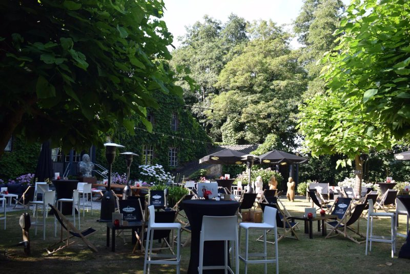 Apero Chateau