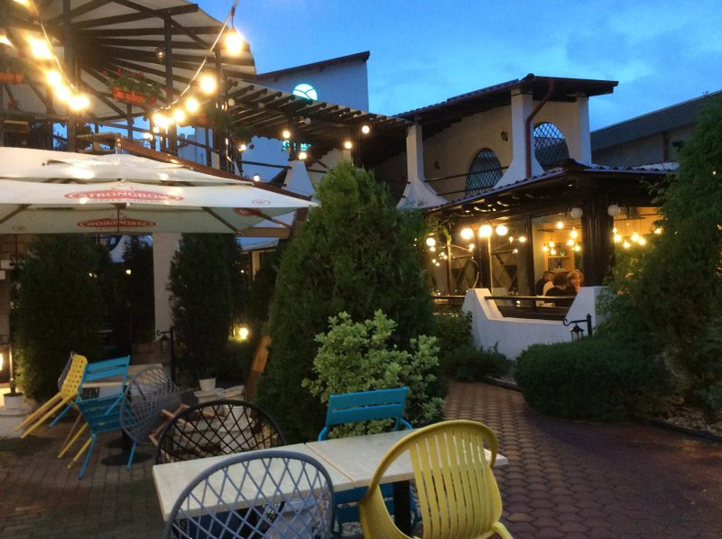 Akua Garden Restaurant