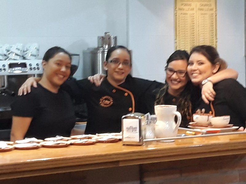 Churreria Chocolateria El Artesano Desde 1983