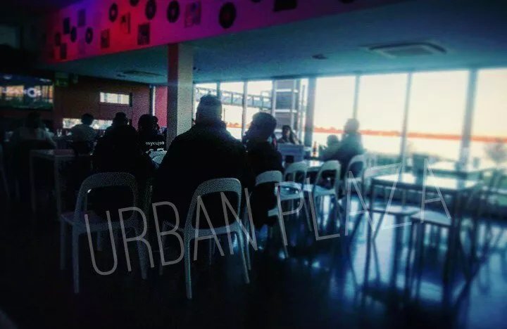 Urban Plaza - Lounge, Caffe & Bar