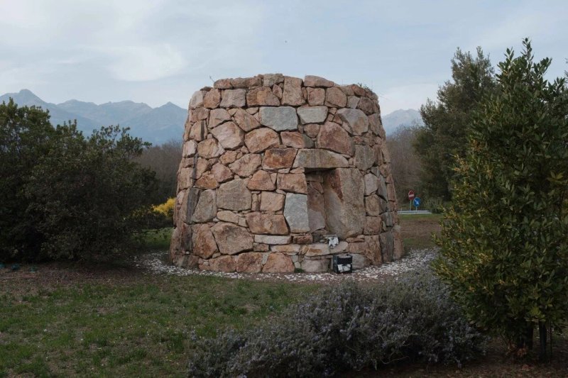 Area Monumentale Di Nuraghe Chervu
