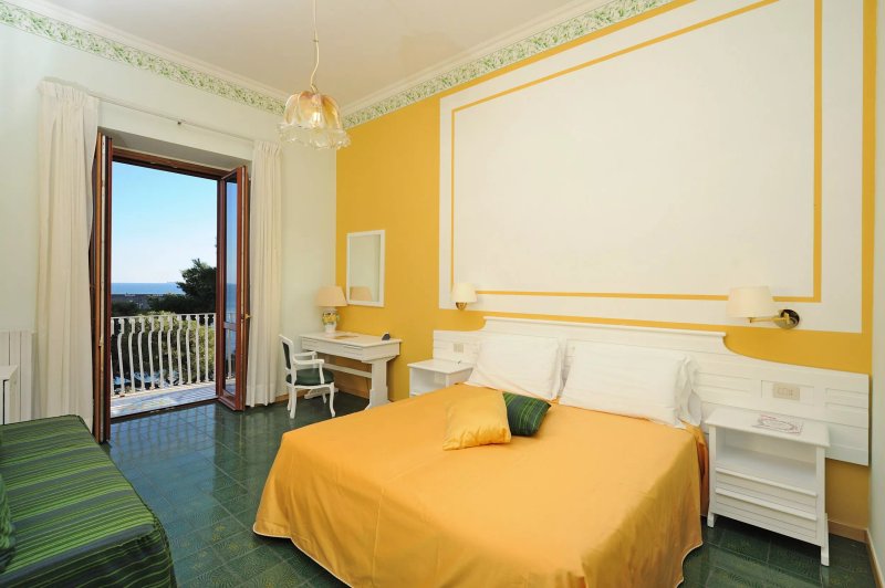 Hotel la Bussola
