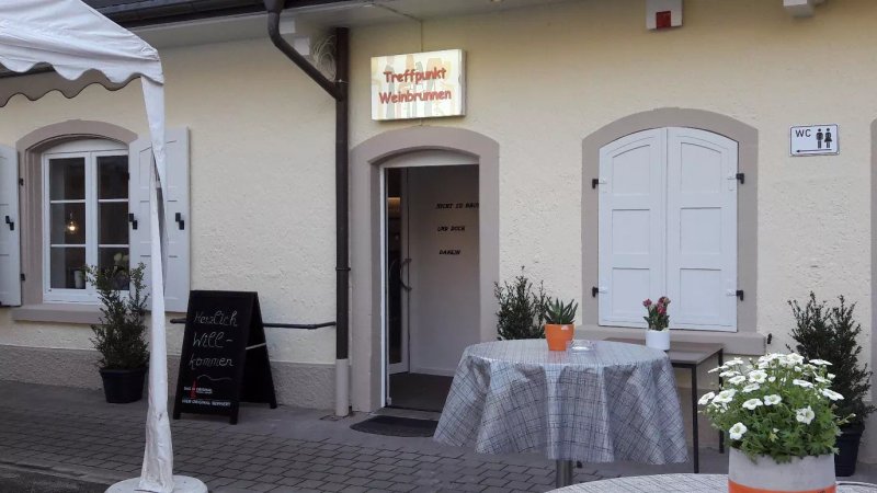 Weinbrunnen Im Kurpark