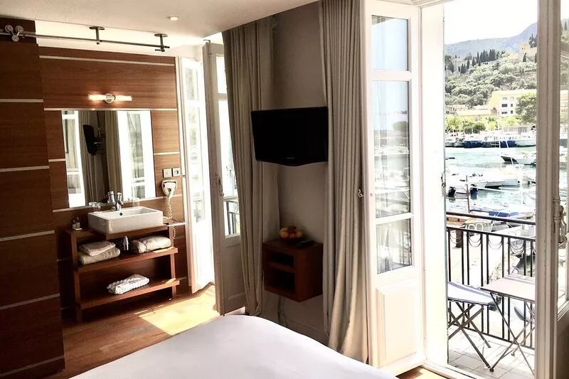 Tramontane, Chambre de Charme vue sur le Port de Cassis