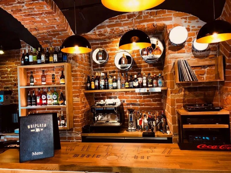 Whiplash Music Bar