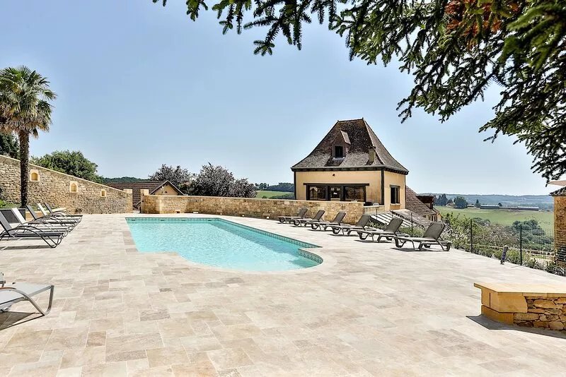 Beautiful Perigourdine house 12 km from Sarlat, Montignac-Lacaux, Les Eyzies