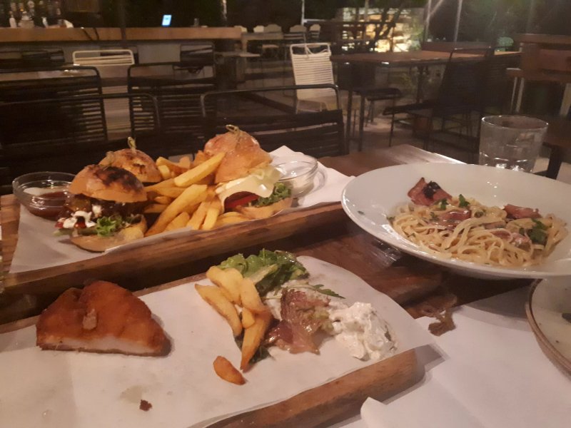 Avli Cuisine & Bar