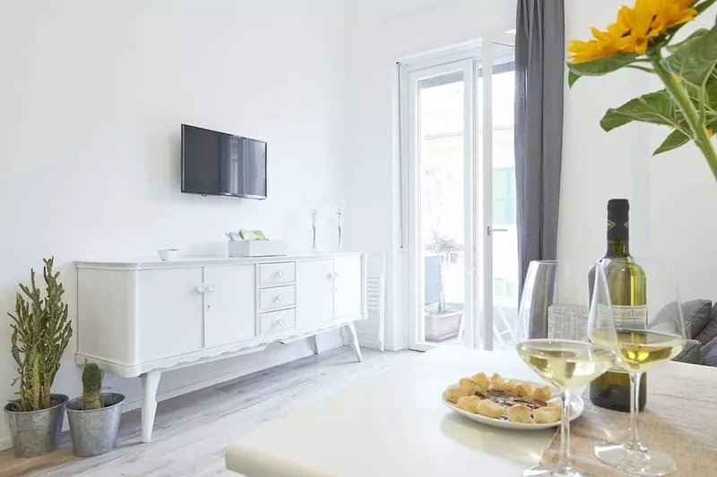 Apt MAXI_Cinque Terre Luxury Apartments_city center_NEW!