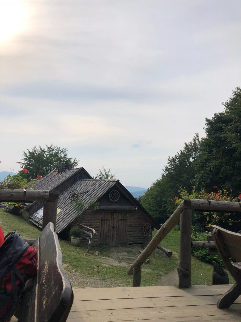 Kudlacze mountain base