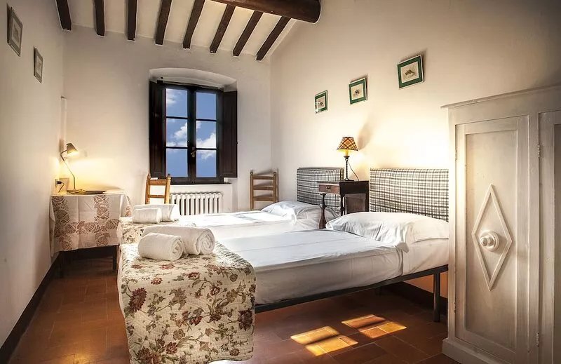 Renovated Apt in Tuscan Ancient Farm w Shared Pool