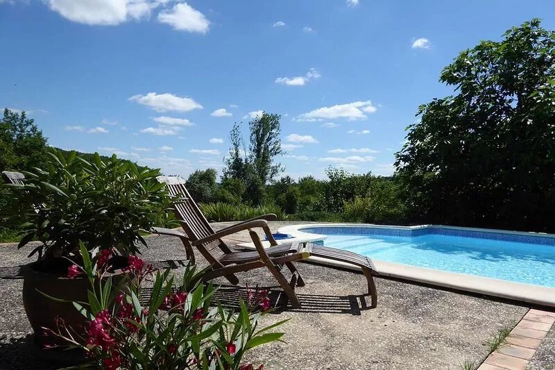 Sous les Arbres - private pool, great views, relax, unwind, get closer to nature