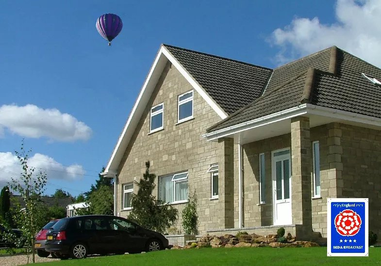 Mead Lodge B&B