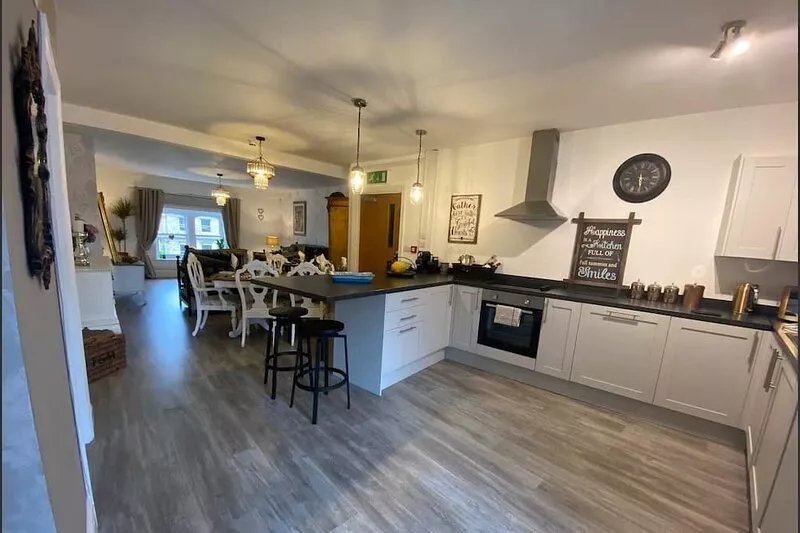 The Old Clock Tower, Central Skipton Luxury Apartment
