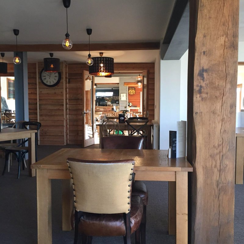 Country Lounge Hotel